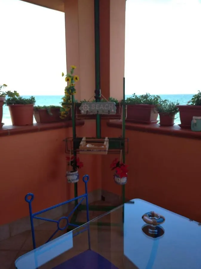 Holiday home Casa Bon' Aria Fronte Mare Sud Sardegna Villa La Maddalena
